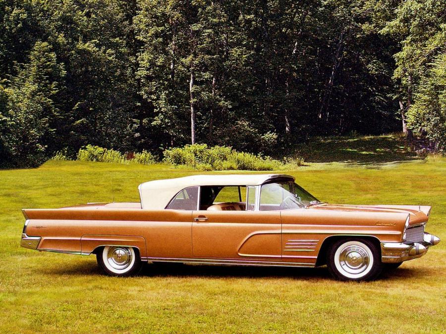  Lincoln Continental Mark V Convertible 1960 года  (фото 2 из 60)